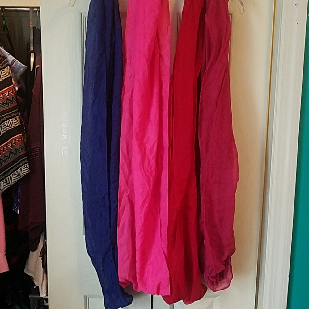 four scarfs bundle